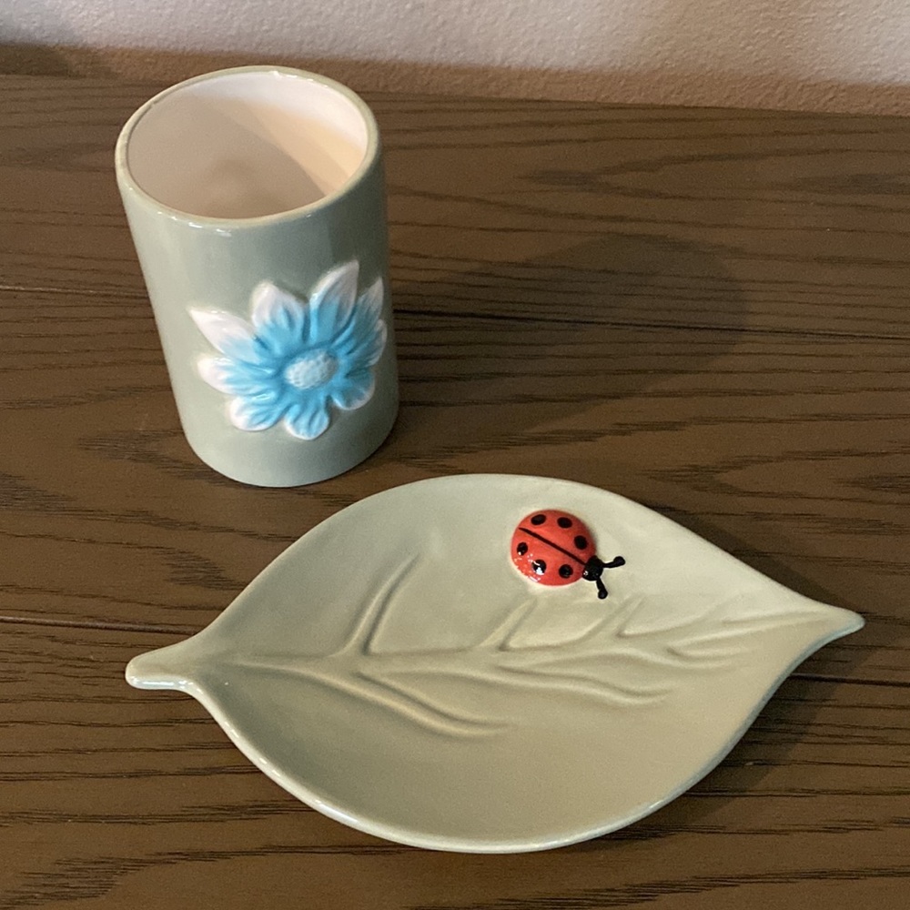 Lucky Ladybug Bathroom Soap Dish & Glass Set - Picture 2 of 2